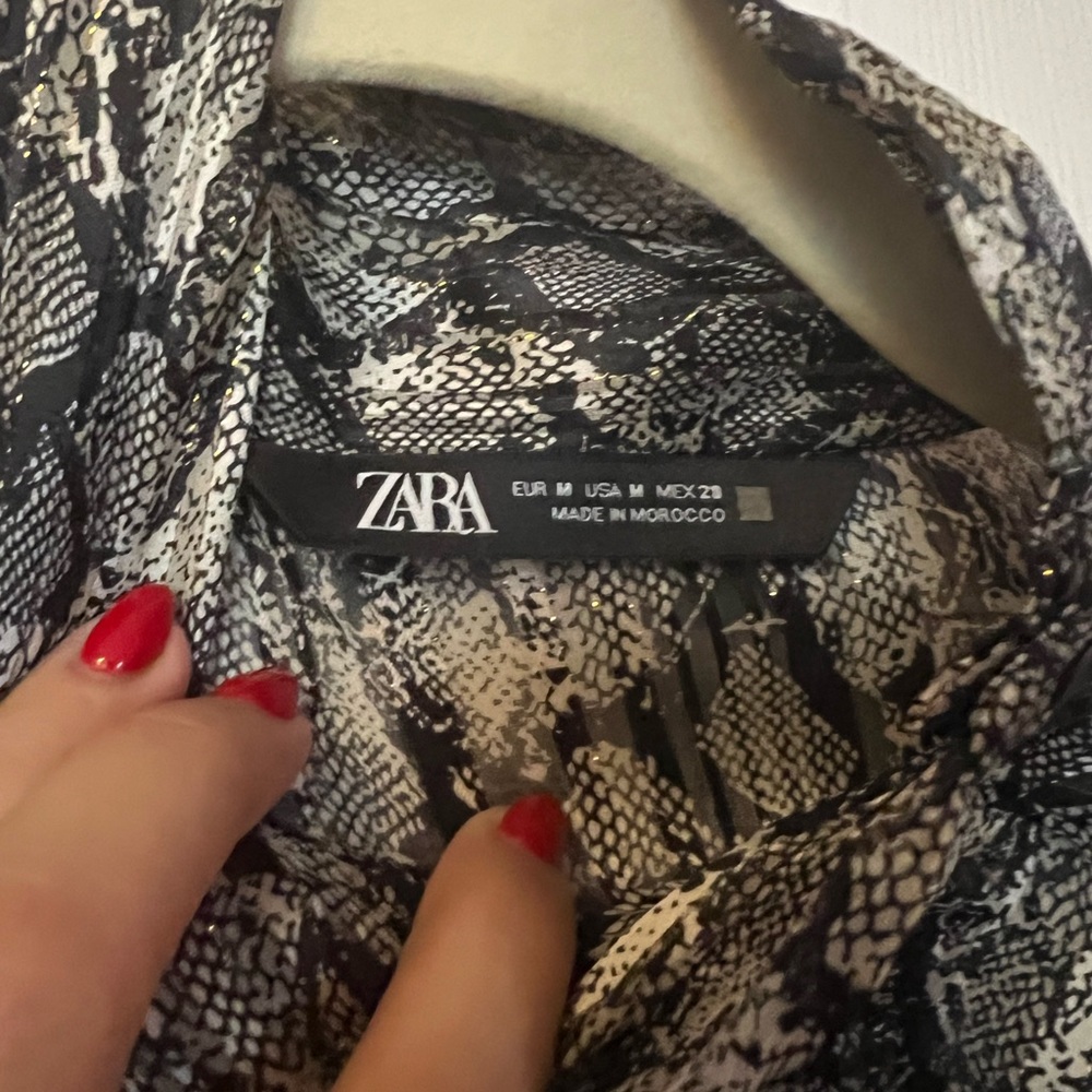 Zara Snakeskin Blouse Size Medium